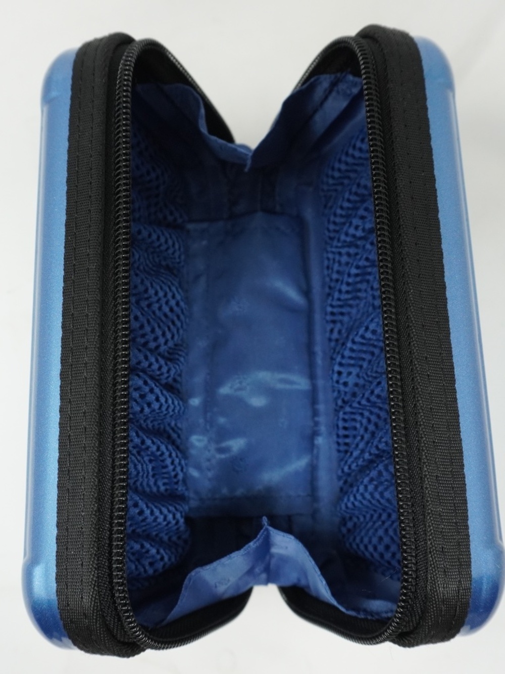 RIMOWA California Blue EVA Air 1st Class Amenity Kit Toiletry Case - Picture 4 of 4